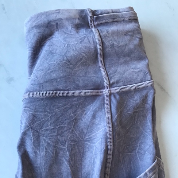 Fast and free II , size 4 , 25inch lululemon leggings, “ice dye” - Picture 4 of 15